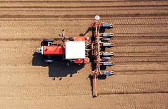 种——实现自动定植、精准施肥等农事过程，提高作农作物耕种效率和质量