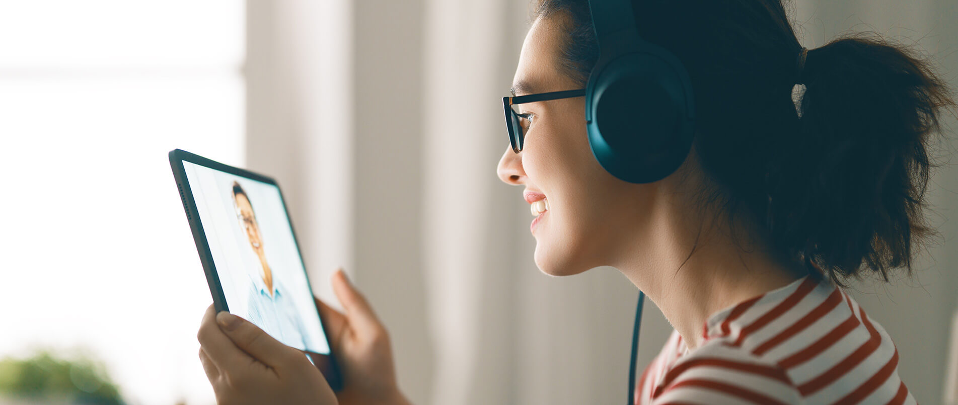 乐天使官方正式推出商用5G RedCap模组RG255C-GL，进一步丰富RedCap产品阵容